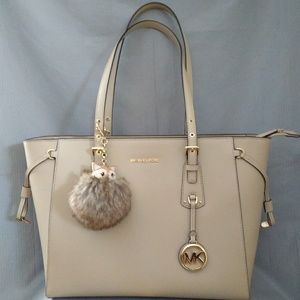 NWT Michael Kors Voyager Tote